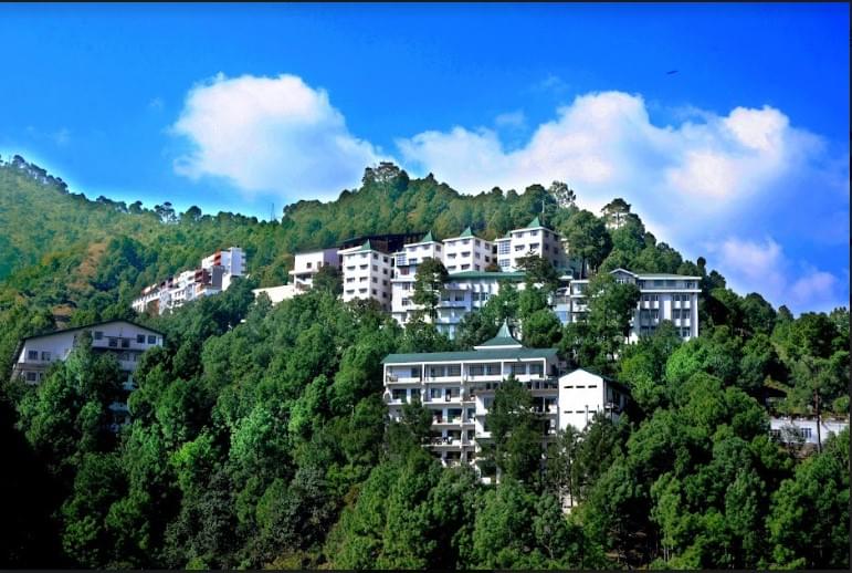 Faculty of Basic Sciences, Shoolini University Solan Campus infrastructure photo 2